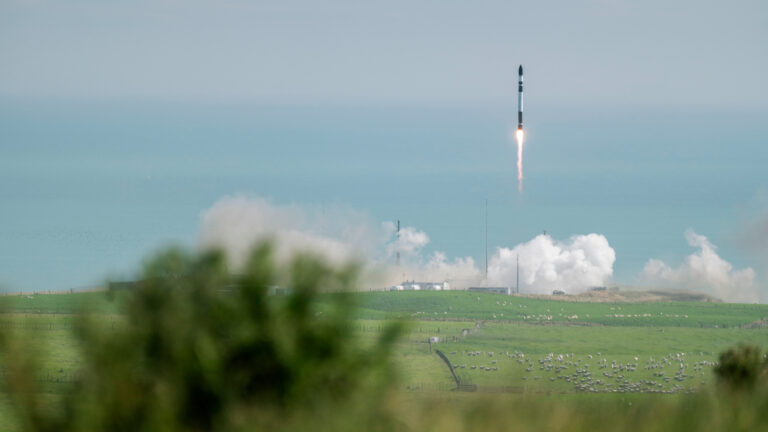 Rocket Lab launch contract